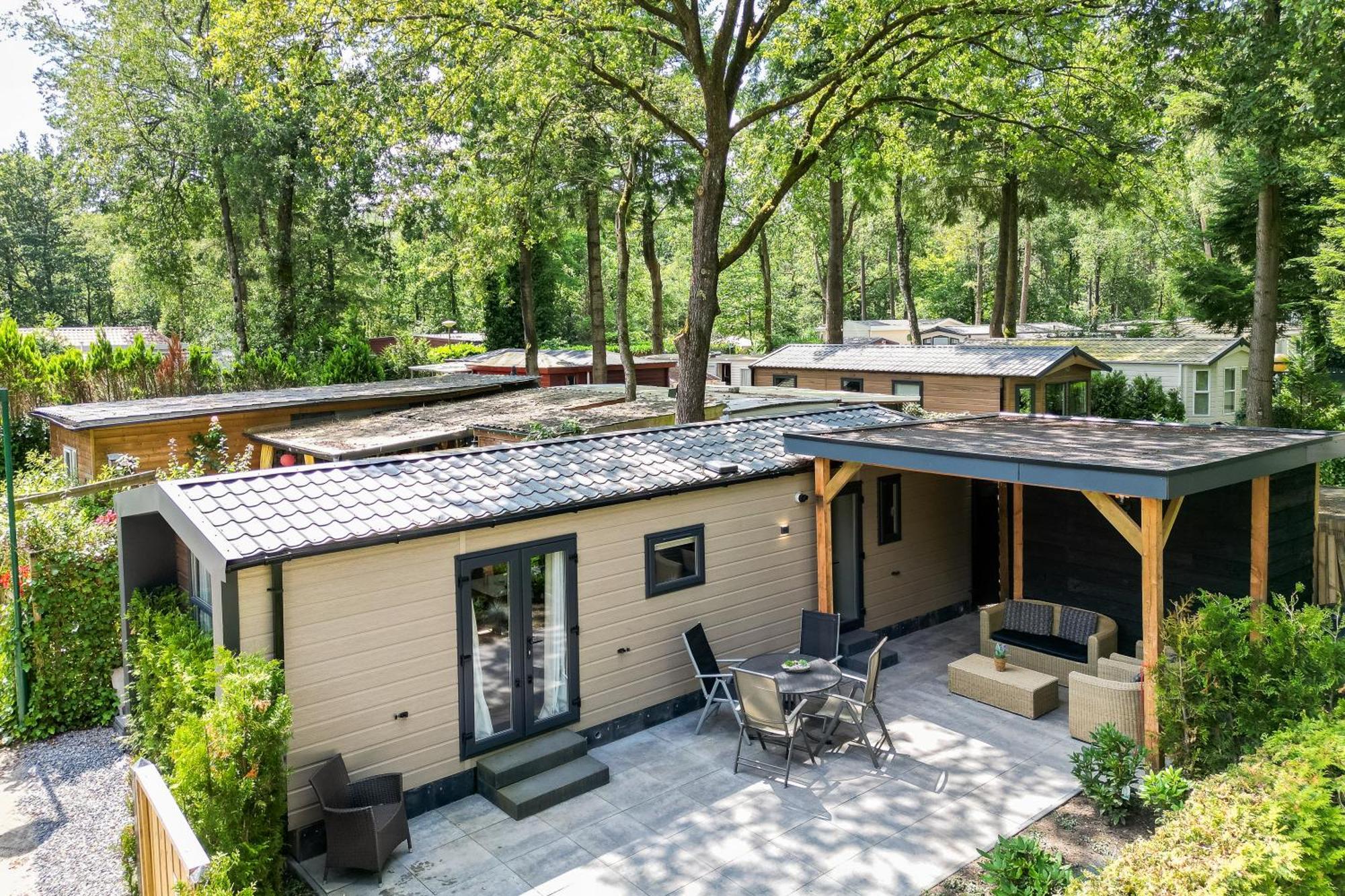 Veluwe Hoenderloo Luxury Chalet With Private Sauna And Hot Tub - Swimming Pool Tennis Court Supermarket Bowling Alley Theatre And Entertainment For Children Ngoại thất bức ảnh