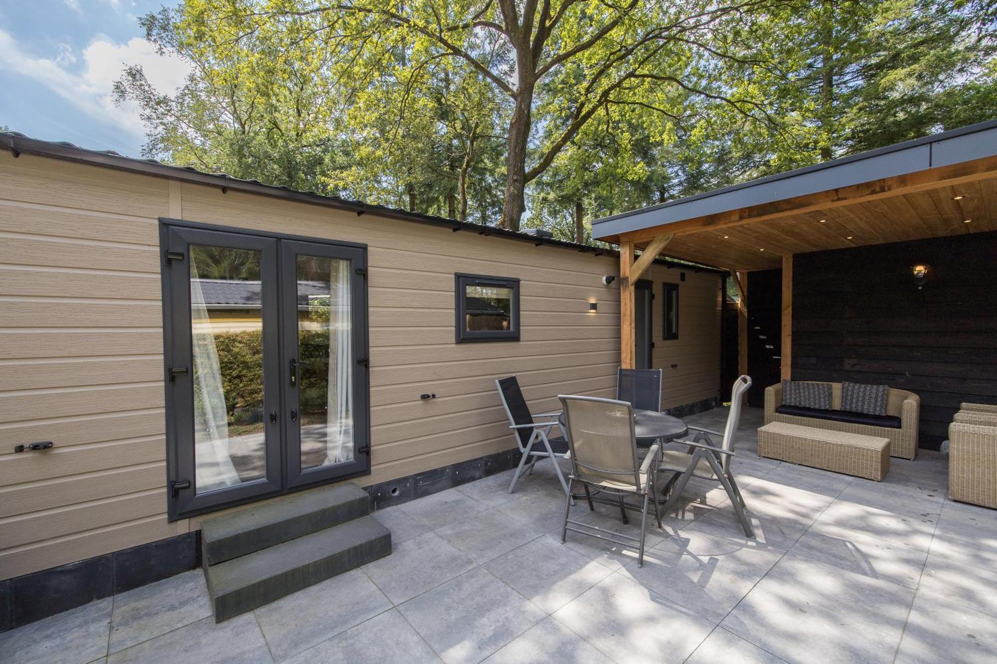 Veluwe Hoenderloo Luxury Chalet With Private Sauna And Hot Tub - Swimming Pool Tennis Court Supermarket Bowling Alley Theatre And Entertainment For Children Ngoại thất bức ảnh