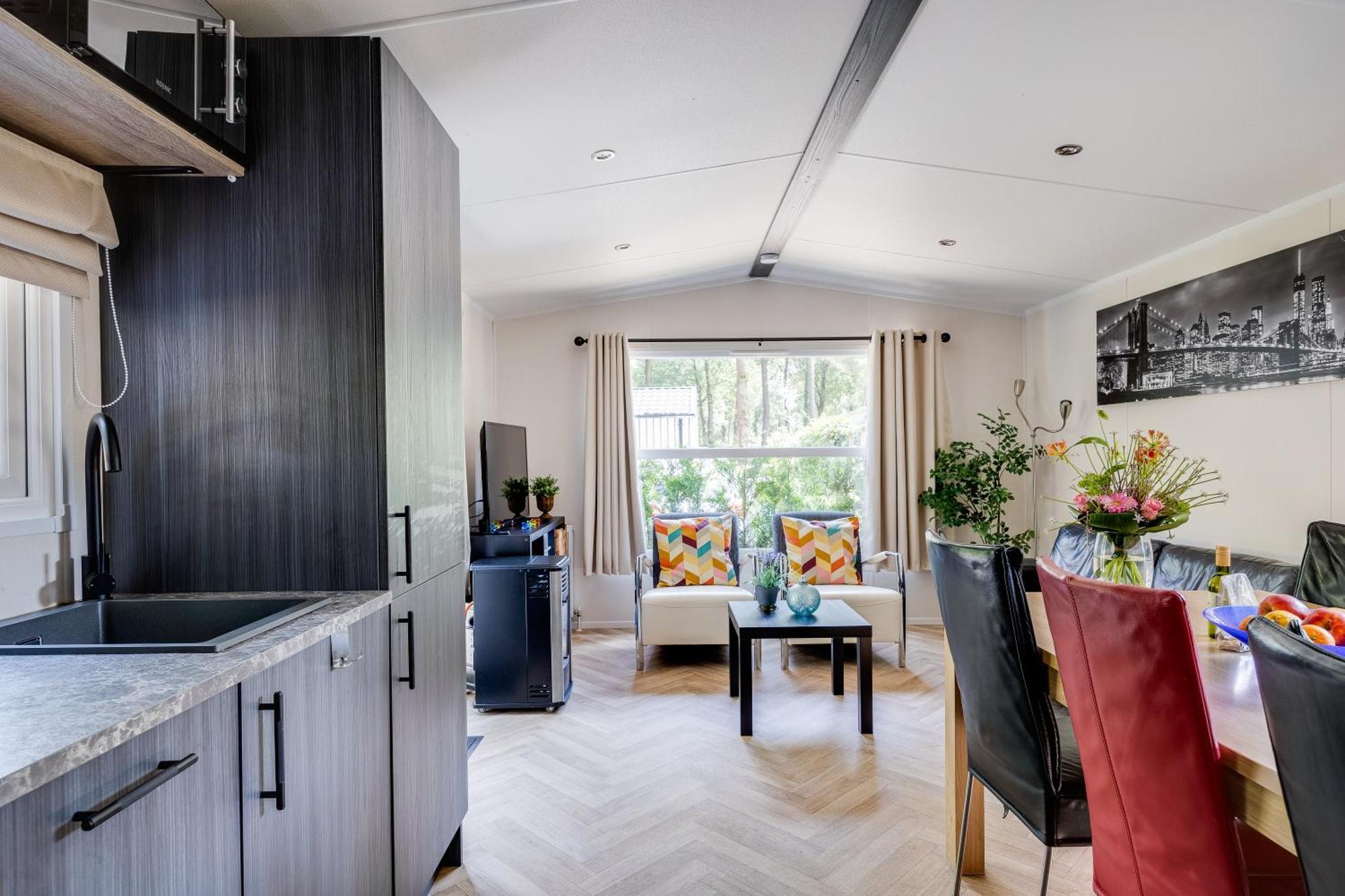 Veluwe Hoenderloo Luxury Chalet With Private Sauna And Hot Tub - Swimming Pool Tennis Court Supermarket Bowling Alley Theatre And Entertainment For Children Ngoại thất bức ảnh