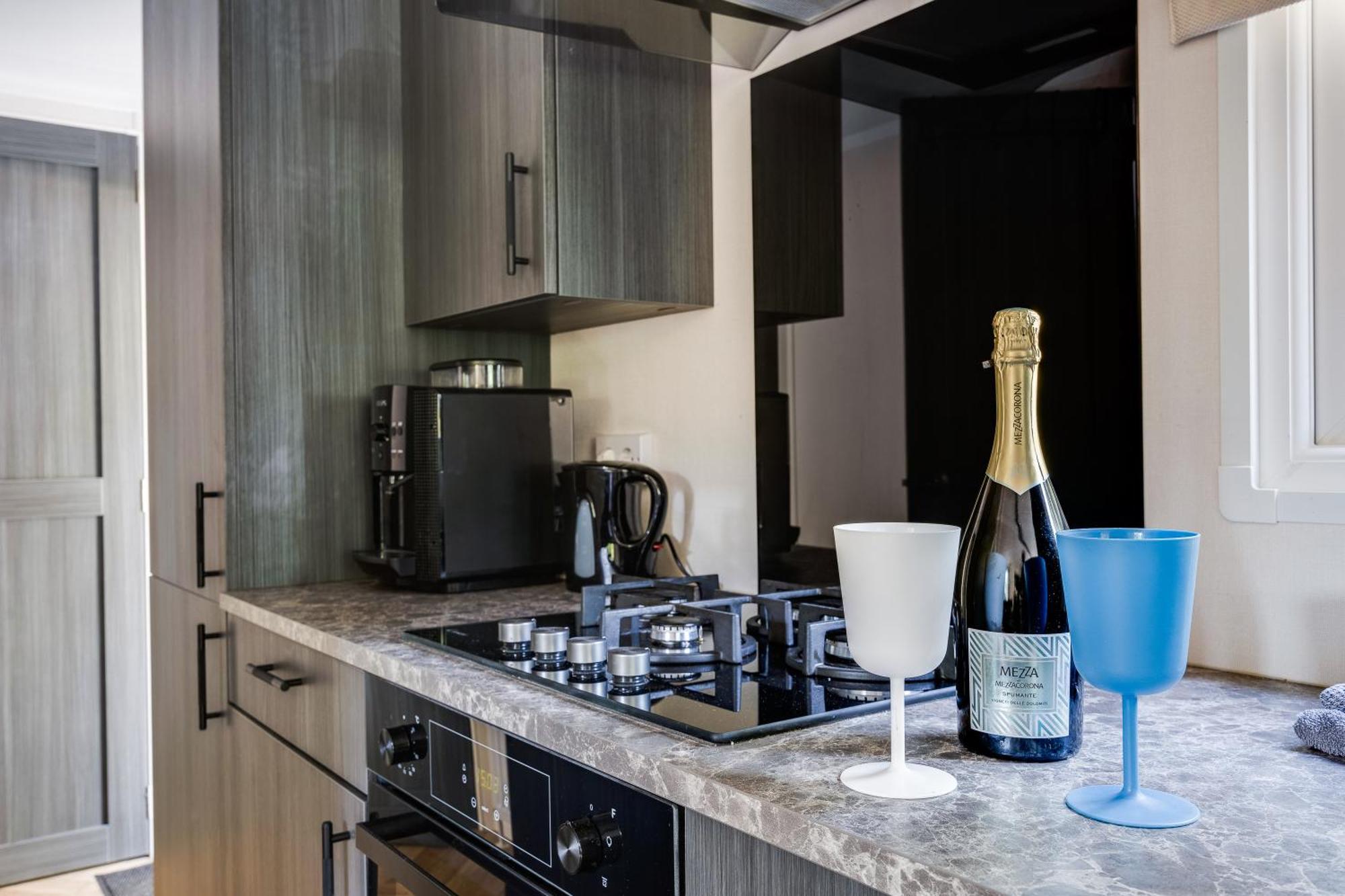 Veluwe Hoenderloo Luxury Chalet With Private Sauna And Hot Tub - Swimming Pool Tennis Court Supermarket Bowling Alley Theatre And Entertainment For Children Ngoại thất bức ảnh